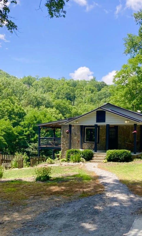 17 MOONLIGHT TRL, BRYSON CITY, NC 28713, photo 1 of 31