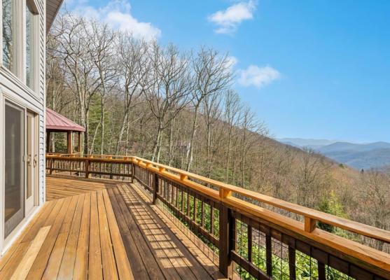 2521 PLESS UNDERWOOD RD, MAGGIE VALLEY, NC 28751, photo 4 of 45